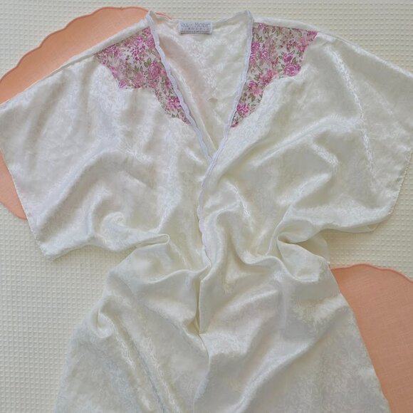 Vintage Val Mode White Satin Robe Dress – One Size - Picture 4 of 11